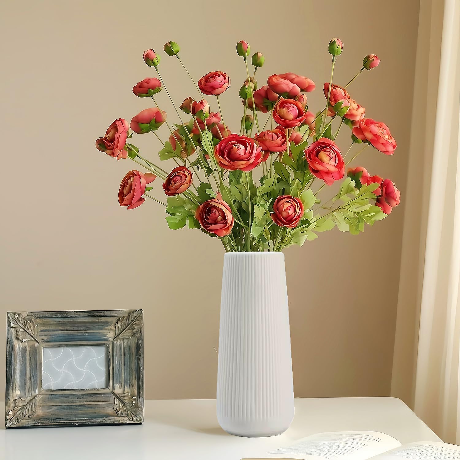 Ceramic Vase for Flower, Matte Black Ribbed Ceramic Vase for Home Decor, Nordic Minimalist Vase for Pampas Grass, Flowers Vases for Kitchen, Living Room, Bedroom, Office, Shelf Table (White)